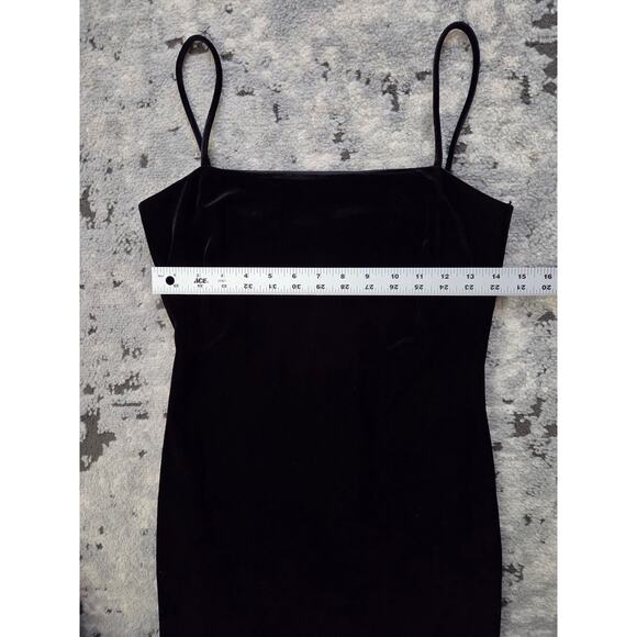 Arianna by Rachel Kaye Black Velvet Bodycon Dress Party Quiet Luxury Feminine - Picture 2 of 11